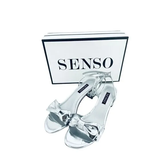 Senso Jemma II Sandal Bow Silver Metallic Patent Leather Heel SZ 10 US 40 EU NIB