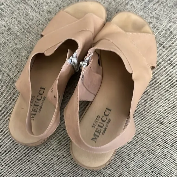 Sesto Meucci Sylke Tan Beige Sandals Size 10