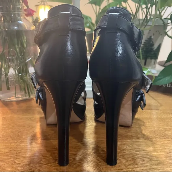 Sexy Michael Kors platform heels