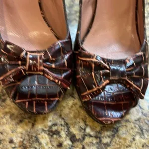 Shoes Heels Charles David brown croc pattern size 8 4” heel strap heel.