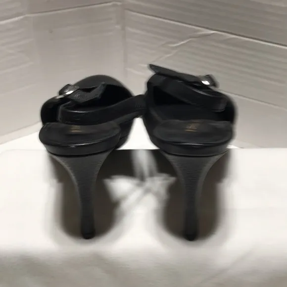 Shoes of Prey leather platform sling back heels. EUC