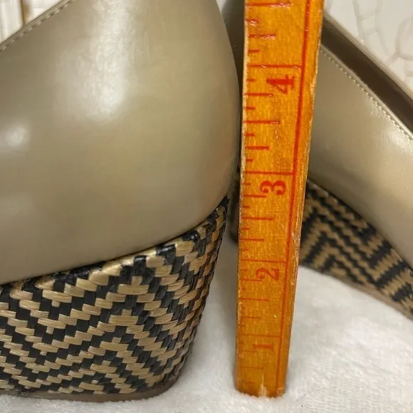 Size 37/6.5 Anyi Lu Daphne Wedge, Papaya Patents and Calf | Color: Brown