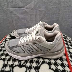 Size 9 New Balance 990v5 Made In USA Grey M990GL5 Shoes Sneakers Men's