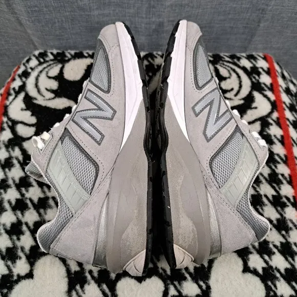 Size 9 New Balance 990v5 Made In USA Grey M990GL5 Shoes Sneakers Men's