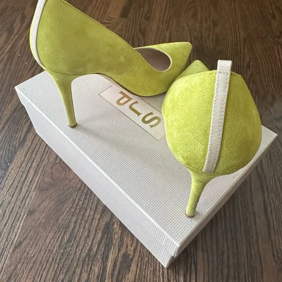 SJP by Sarah Jessica Parker Green Heels with Suede Material and Stiletto Design
