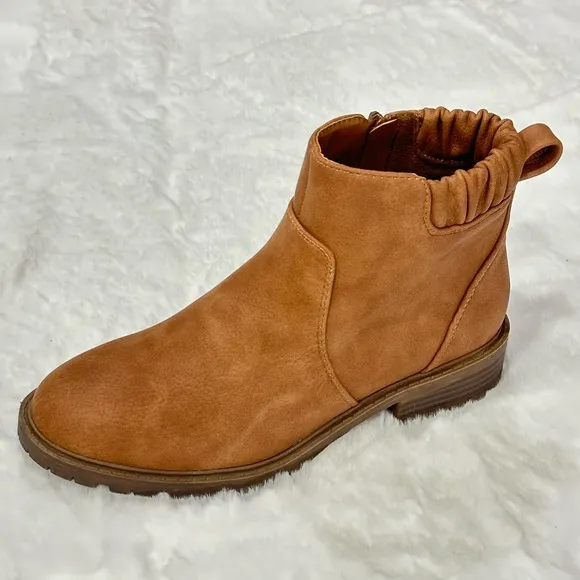 SM New York Luna Ankle Booties Boots Chestnut Low Block Heel Side Zip Round Toe
