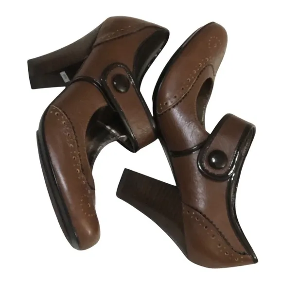 Sofft Fiona Leather Mary Jane Pump Winged Tooth Padded Insoles Tabacco Heels 8.5