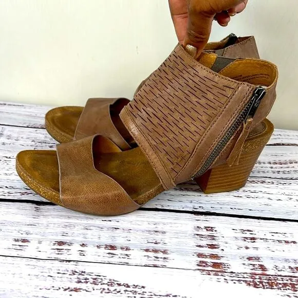 Sofft Milan Block Heeled Leather Sandals size 9.5