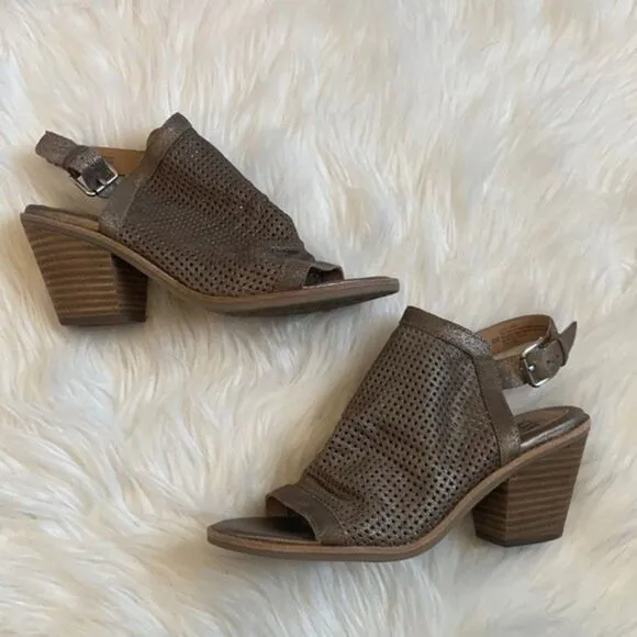 Sofft Milly Metallic Perforated Leather Heeled Sandals Sz 6