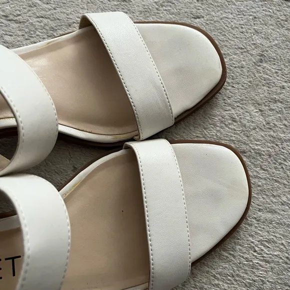 Sole Society “Lunespa” strappy 2.25” espadrille detail block heel sandals