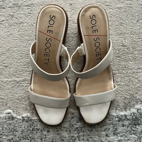 Sole Society “Lunespa” strappy 2.25” espadrille detail block heel sandals