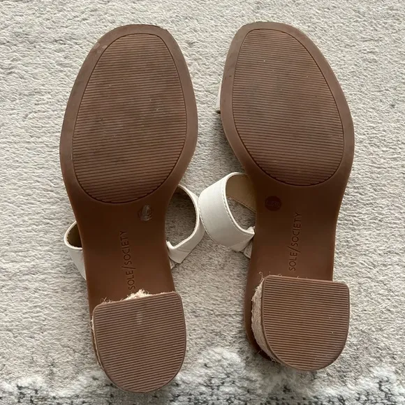 Sole Society “Lunespa” strappy 2.25” espadrille detail block heel sandals