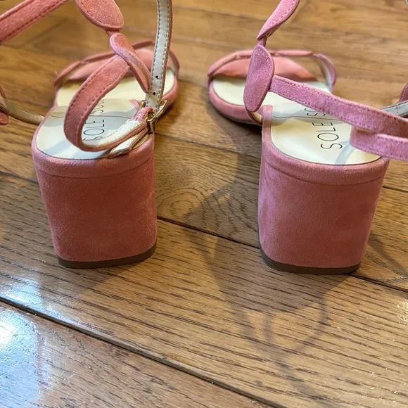 Sole Society Shea Pink Suede Circle Strap Block Heel Sandals