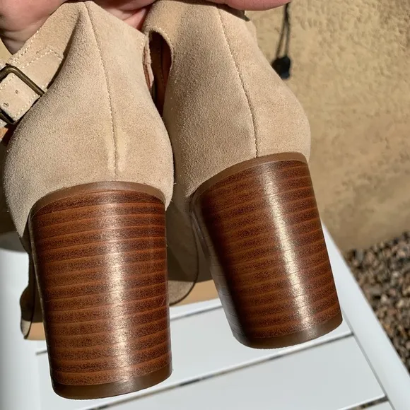 Soludos nude suede block heel sandals size 11