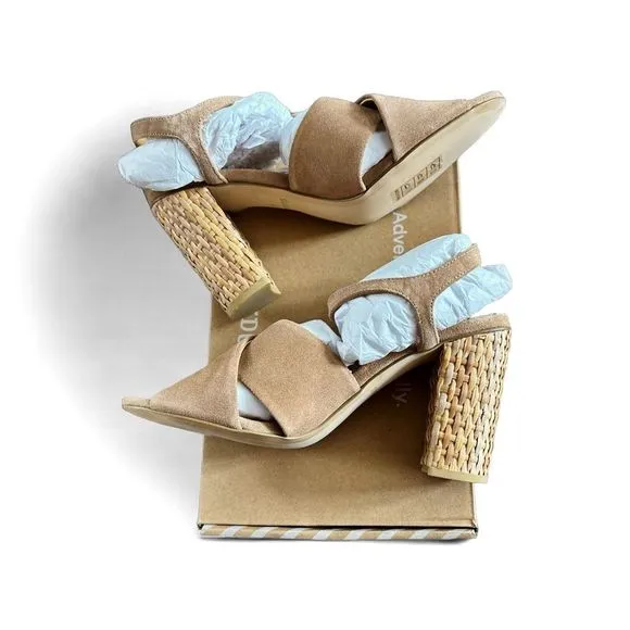 Soludos Olivia Suede Block Heel Sandals in Desert