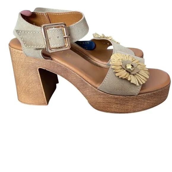 Sophia Milano Made Italy Tan Suede Block Heel Sandals size 8 NWTs