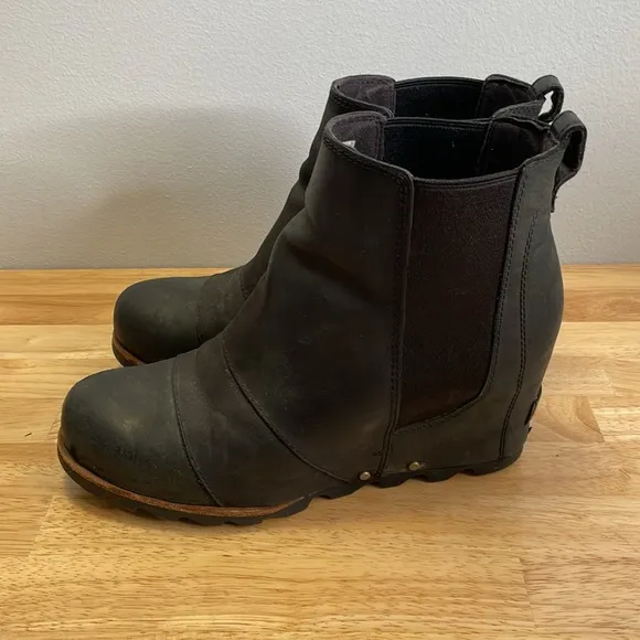 Sorel Joan of Arctic Wedge Chelsea Boots