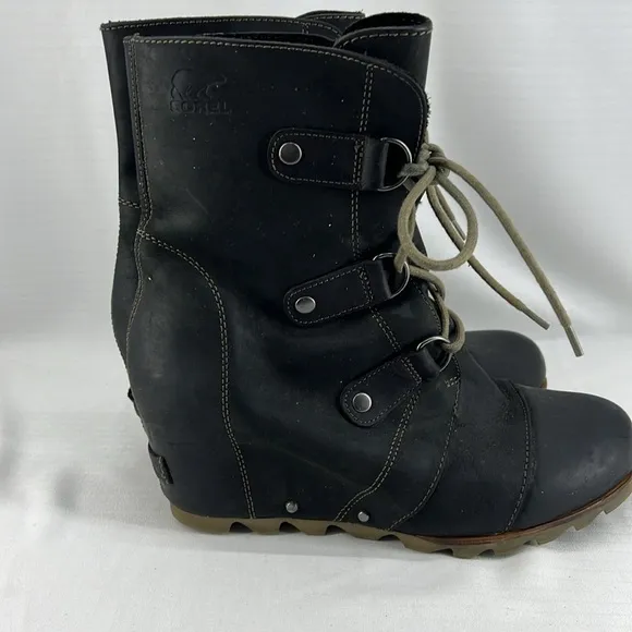 Sorel Joan of Arctic wedge mid lace up