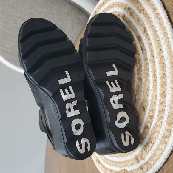 Sorel Joanie II Wedge BLACK Sandals Womens 8, LIKE NEW