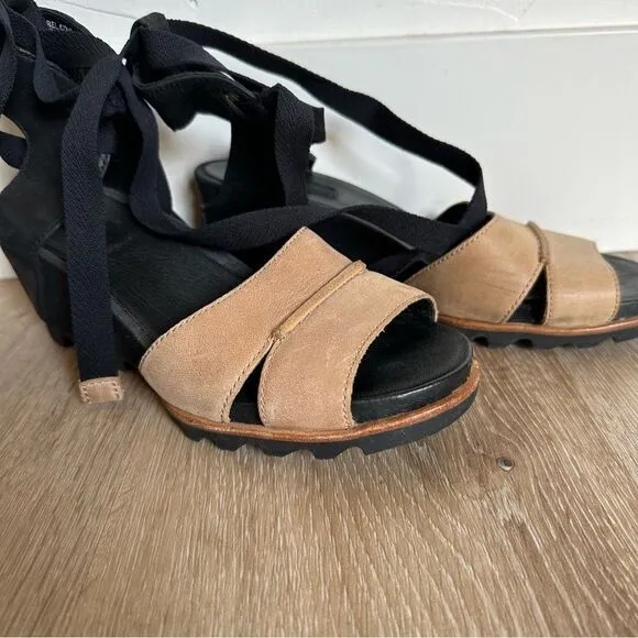Sorel Joanie Wrap wedge leather Sandals Ankle Tie Black Tan size 7