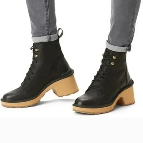 Sorel Hi-Line Heel Lace Boots Black Leather Womens 7 Block Heel Platform Combat