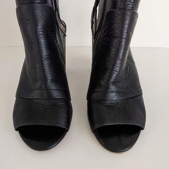 Splendid Darlene ll Black Leather Peep Toe Block Heel Sandals 9