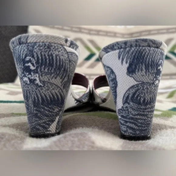 STAUD Billie Tropical Print Canvas Wedge Sandals in Toile De Jouy Size 39 US 9