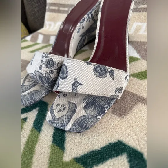 STAUD Billie Tropical Print Canvas Wedge Sandals in Toile De Jouy Size 39 US 9