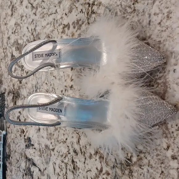 Steve Madden Alexis-R Feather and Rhinestone Slingback Pumps Size 9