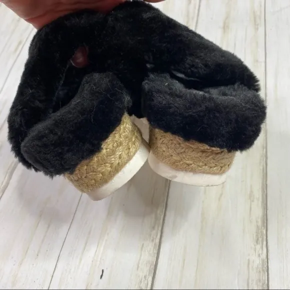 Steve Madden Black Faux Fur Katana Platform Slipper Sandals