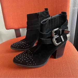 Steve Madden Black Western Buckle Ankle Boots