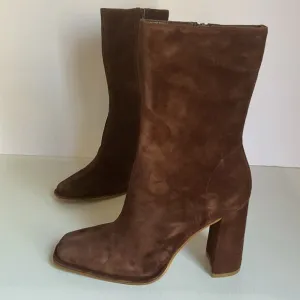 Steve Madden Brown Suede Leather Boots Size 8 SM Block Heel Square Toe Zip