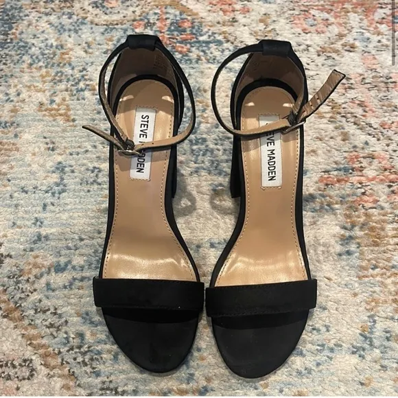 Steve Madden Carrson Black Suede Sandals size 7