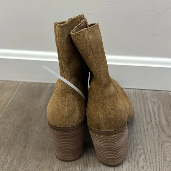 Steve Madden Chestnut Brown Sparrow Block Heel Bootie - Size 6.5