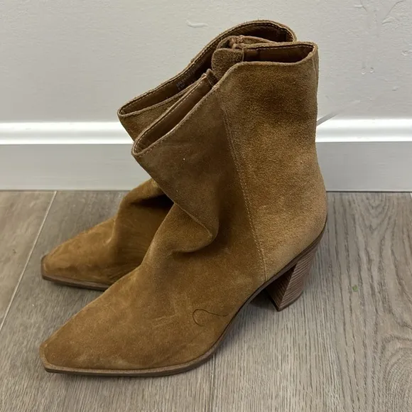 Steve Madden Chestnut Brown Sparrow Block Heel Bootie - Size 6.5