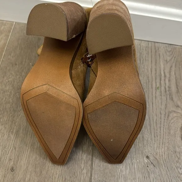 Steve Madden Chestnut Brown Sparrow Block Heel Bootie - Size 6.5