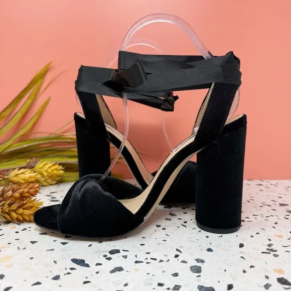 Steve Madden Clary V Black Velvet Satin Ankle Strap Women’s Heeled Sandals Sz 8