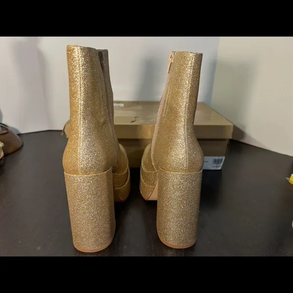 Steve Madden Cobra Glittered Platform Heeled Boots Bootie Shoes Gold Womens 8.5