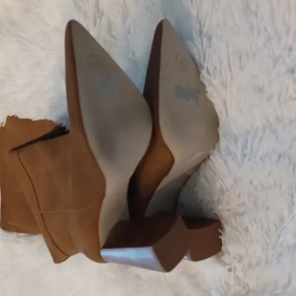 Steve Madden Handles Pointed Toe Nubuck Leather Block Heel Boots- SIZE 10 NEW