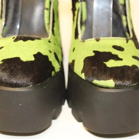 Steve Madden NEW Haruko Womens 7 M Green/Black Dyed Cow Fur Platform Mary Janes