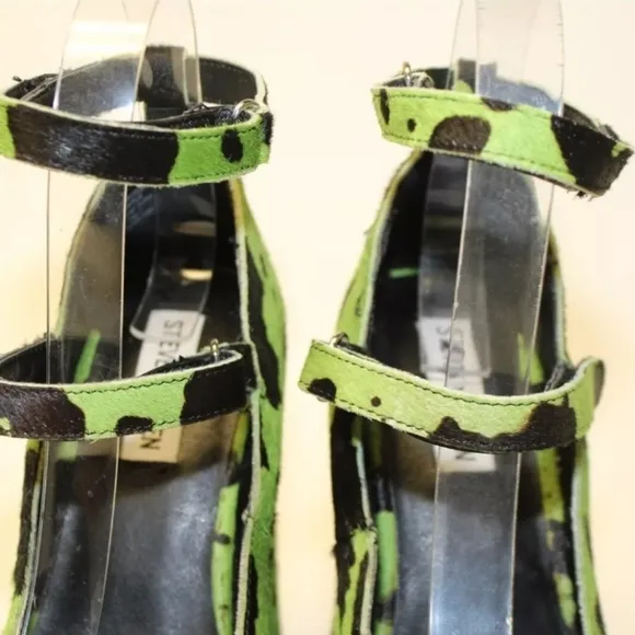 Steve Madden NEW Haruko Womens 7 M Green/Black Dyed Cow Fur Platform Mary Janes
