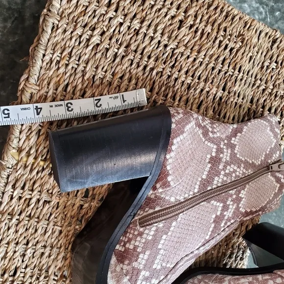Steve Madden Todd Snake Embossed Boots