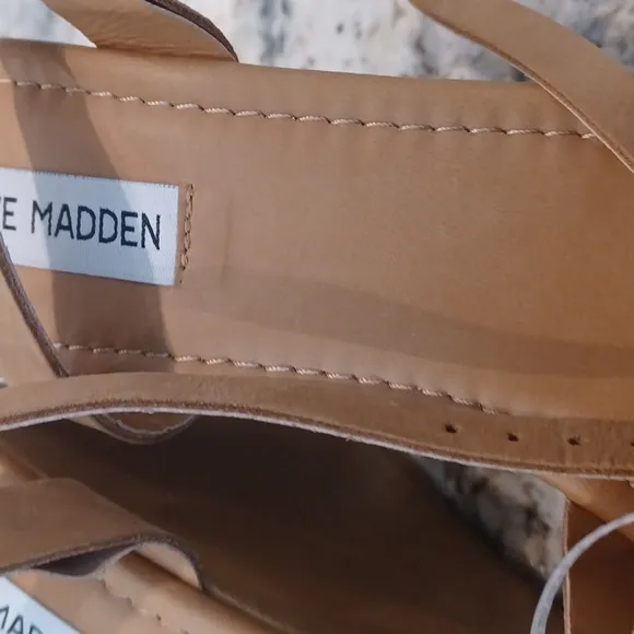 Steve Madden Welsh women's sz 9.5 or 11 Wedge Sandal