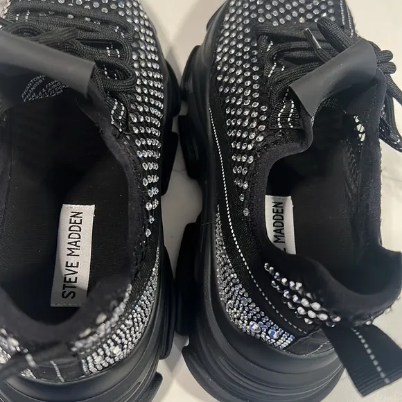 Steve Madden Womens Phantom Shoes EUC Like new -used once