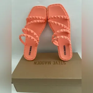 Steve Maden Women’s Sandals Size:8 (NWT)
