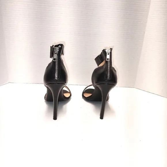 Stevens Madden ankle straps stiletto black sandals Size: 6
