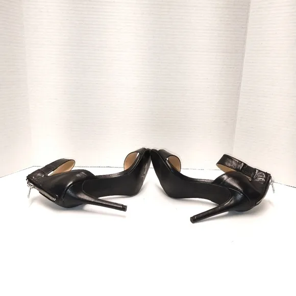 Stevens Madden ankle straps stiletto black sandals Size: 6