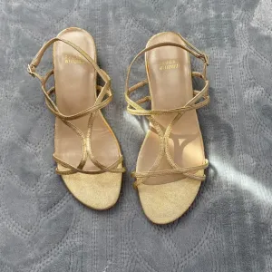 Stuart Weitzman 8M NWOT GOLD leather  Sandals