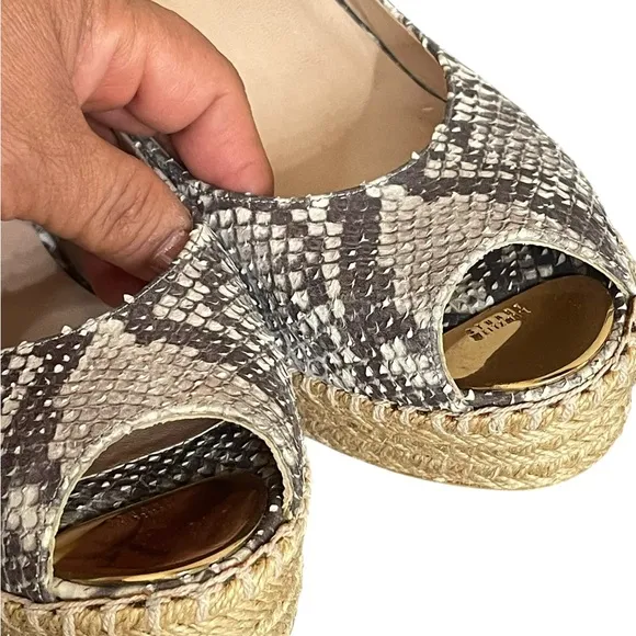 Stuart weitzman Beige Snakeskin Embossed Leather Espadrille Wedge Slingback9.5M