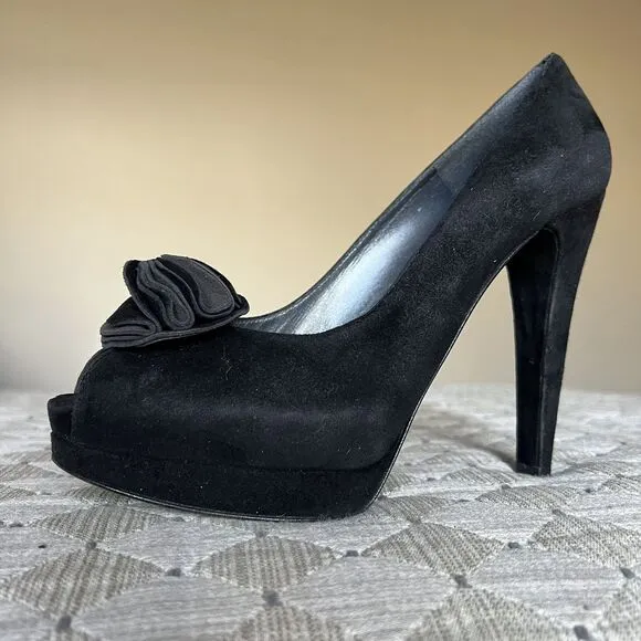 Stuart Weitzman Black Suede Floral Peep Toe Stiletto Heels Women’s 8.5 Evening